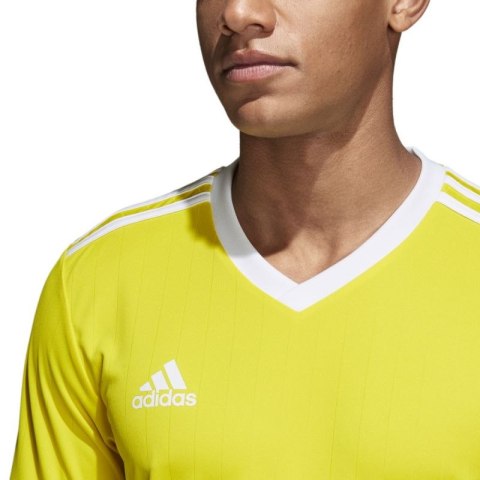 Koszulka piłkarska adidas Tabela 18 JSY M CE8941 164 cm Koszulka piłkarska adidas Tabela 18 JSY M CE8941 164 cm