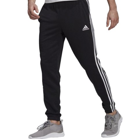 Spodnie adidas Essentials Tapered Elasticcuff 3 Stripes Pant M GK8829 S Spodnie adidas Essentials Tapered Elasticcuff 3 Stripes Pant M GK8829 S