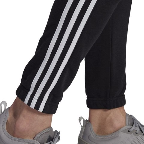 Spodnie adidas Essentials Tapered Elasticcuff 3 Stripes Pant M GK8829 S Spodnie adidas Essentials Tapered Elasticcuff 3 Stripes Pant M GK8829 S