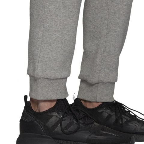 Spodnie adidas Essentials M H34659 XL (188cm) Spodnie adidas Essentials M H34659 XL (188cm)