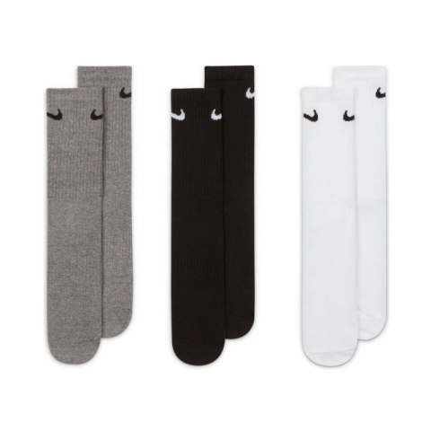 Skarpety Nike Everyday Lightweight Crew 3Pak SX7676-964 S ( 34 - 38 ) Skarpety Nike Everyday Lightweight Crew 3Pak SX7676-964 S ( 34 - 38 )