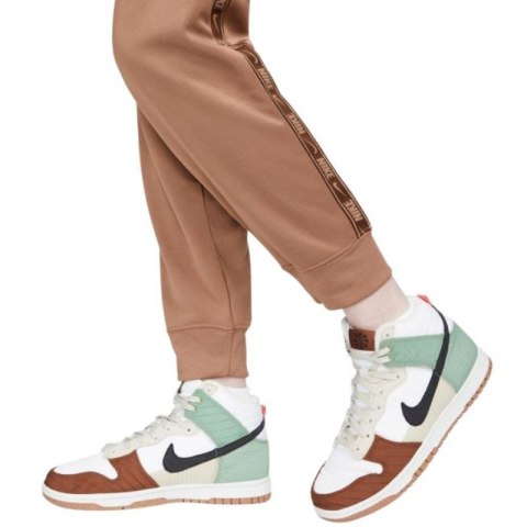 Spodnie Nike Nsw PK Tape Reg W DM4645 256 S Spodnie Nike Nsw PK Tape Reg W DM4645 256 S