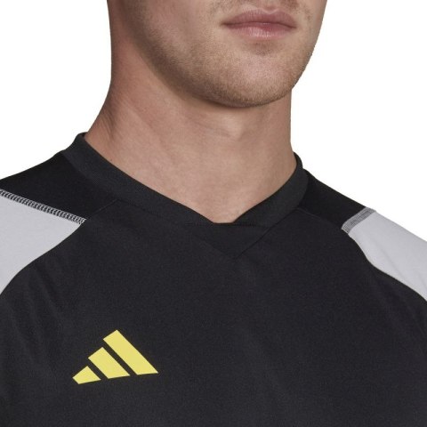 Koszulka adidas Tiro 23 Competition Jersey M HU1295 2XL Koszulka adidas Tiro 23 Competition Jersey M HU1295 2XL