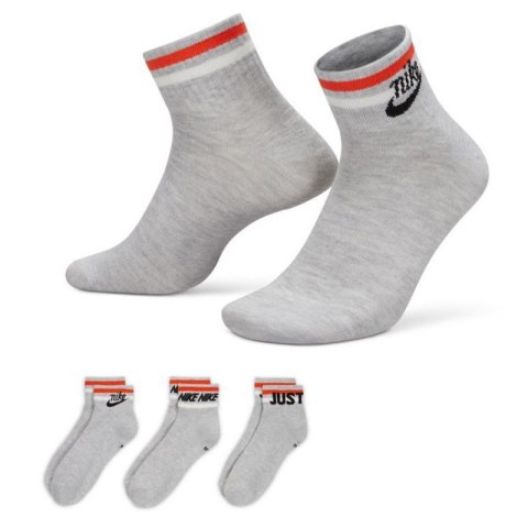 Skarpety Nike Everyday Essential 3Pack DX5080 050 34-38 Skarpety Nike Everyday Essential 3Pack DX5080 050 34-38
