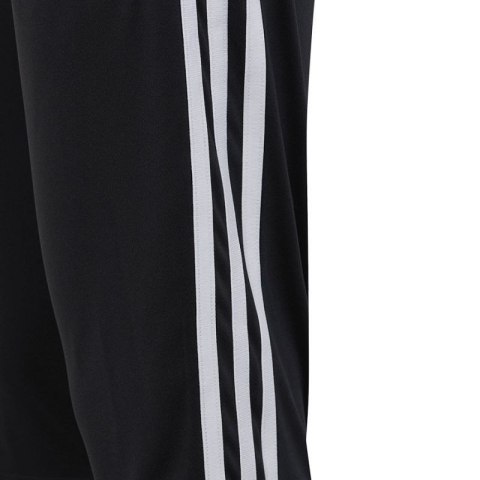 Spodenki adidas Tiro 23 3/4 Pants Jr HS3552 164 cm Spodenki adidas Tiro 23 3/4 Pants Jr HS3552 164 cm
