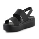 Sandały Crocs Brooklyn Low Wedge W 206453-060 EU 38/39
