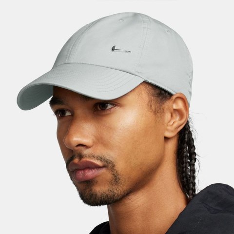 Czapka z daszkiem Nike DF Club Cap FB5372-077 S/M Czapka z daszkiem Nike DF Club Cap FB5372-077 S/M