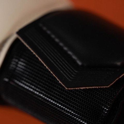 Rękawice bramkarskie Uhlsport Speed Contact Absolutgrip Reflex 101126201 8 Rękawice bramkarskie Uhlsport Speed Contact Absolutgrip Reflex 101126201 8