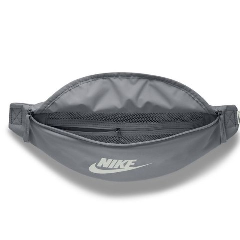 Saszetka, nerka Nike Heritage Waistpack DB0490-084 one size Saszetka, nerka Nike Heritage Waistpack DB0490-084 one size