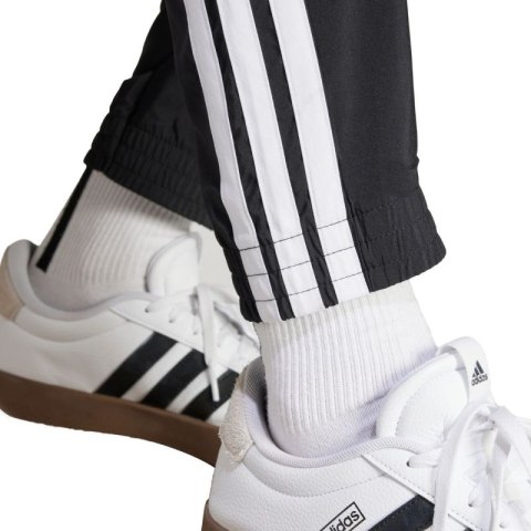 Spodnie adidas Essentials 3-Stripes Woven M IM7841 M Spodnie adidas Essentials 3-Stripes Woven M IM7841 M
