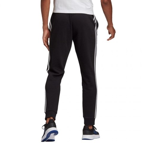 Spodnie adidas Essentials Fleece M GK8821 L Spodnie adidas Essentials Fleece M GK8821 L