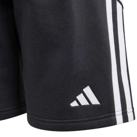 Spodenki adidas Tiro 24 Sweat Jr IJ7662 164 cm Spodenki adidas Tiro 24 Sweat Jr IJ7662 164 cm