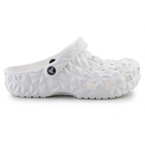 Klapki Crocs Classic Geometric Clog 209563-100 EU 38/39 Klapki Crocs Classic Geometric Clog 209563-100 EU 38/39