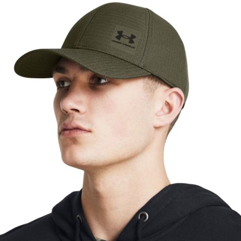 Czapka z daszkiem Under Armour Iso-chill Armourvent Strech Fit M 1383438 390 M/L Czapka z daszkiem Under Armour Iso-chill Armourvent Strech Fit M 1383438 390 M/L