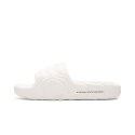 Klapki damskie/męskie adidas Adilette 22 Crystal White z wygodną profilowaną podeszwą białe (HQ4672) 39 1/3 Klapki damskie/męskie adidas Adilette 22 Crystal White z wygodną profilowaną podeszwą białe (HQ4672) 39 1/3