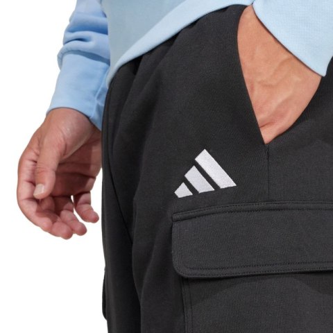 Spodenki adidas Essentials Feelcozy Fleece Cargo M JE3869 XL Spodenki adidas Essentials Feelcozy Fleece Cargo M JE3869 XL