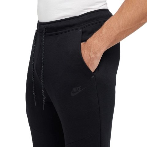 Spodnie Nike Techfit Fleece Jogger M HV0959-010 L (183cm) Spodnie Nike Techfit Fleece Jogger M HV0959-010 L (183cm)