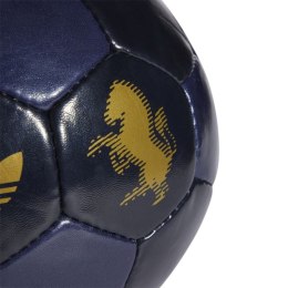 Piłka adidas Juventus Turyn Club Trefoil IX4028 5