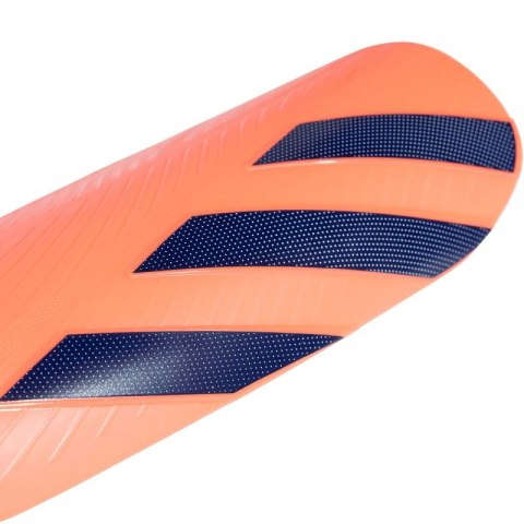 Ochraniacze piłkarskie adidas Tiro Club KA0028 M Ochraniacze piłkarskie adidas Tiro Club KA0028 M