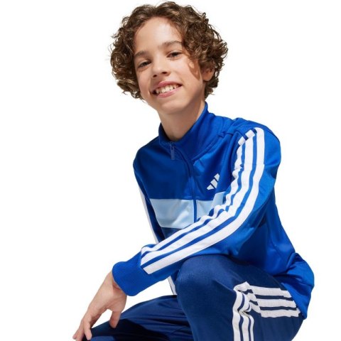 Dres adidas Seasonal Essentials Tiberio 3-Stripes Jr JC7518 164 cm Dres adidas Seasonal Essentials Tiberio 3-Stripes Jr JC7518 164 cm