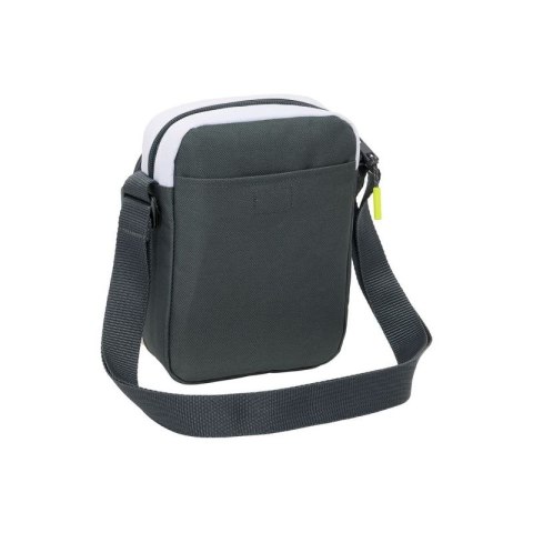 Saszetka na ramię Real Madryt mini shoulder bag 612554672 biały Saszetka na ramię Real Madryt mini shoulder bag 612554672 biały